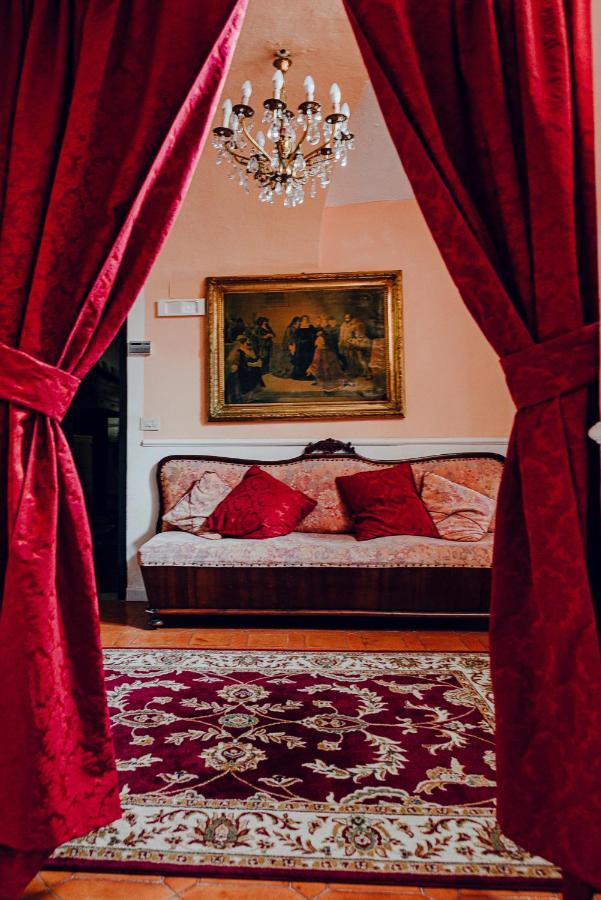 La Foresteria Di Palazzo Picedi Benettini Sarzana Zewnętrze zdjęcie