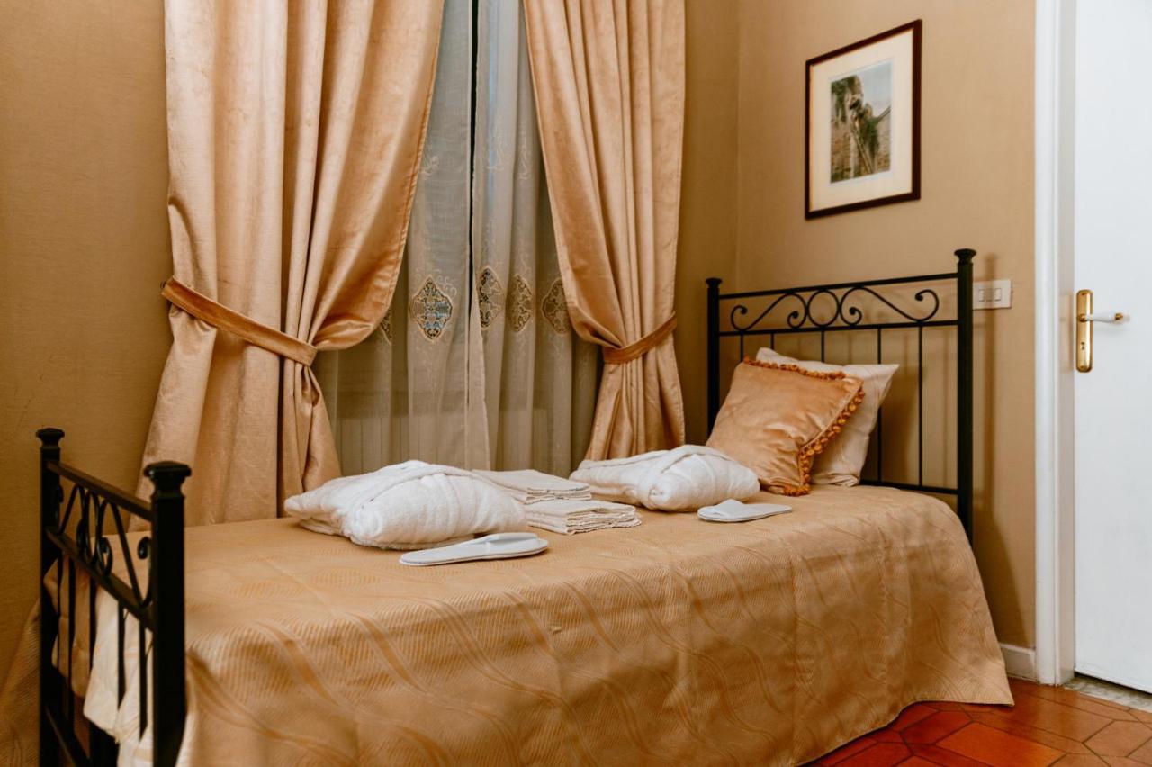 La Foresteria Di Palazzo Picedi Benettini Sarzana Zewnętrze zdjęcie